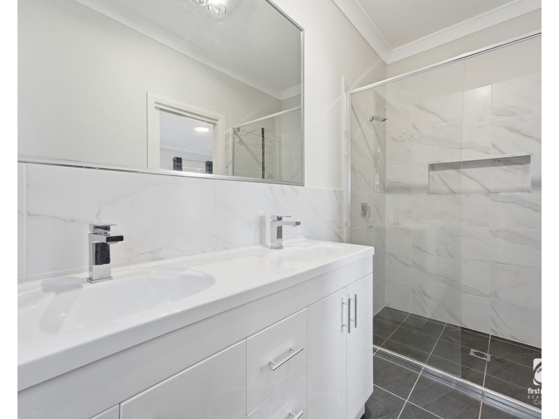 15 Carroll Street, Oran Park NSW 2570