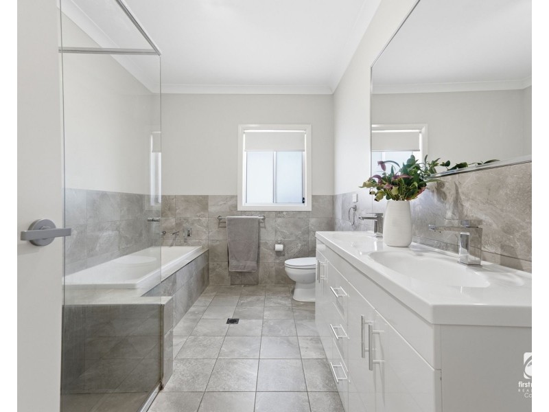 15 Carroll Street, Oran Park NSW 2570