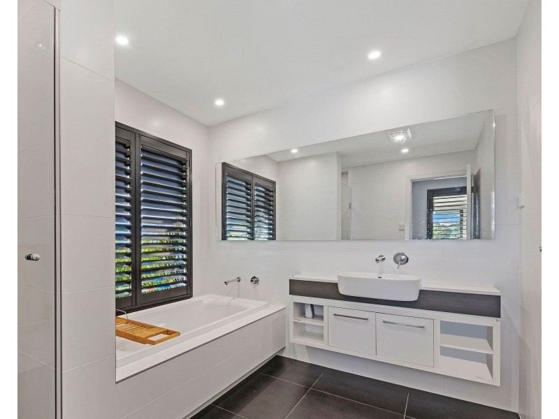 27 Hartigan Avenue, Kellyville NSW 2155