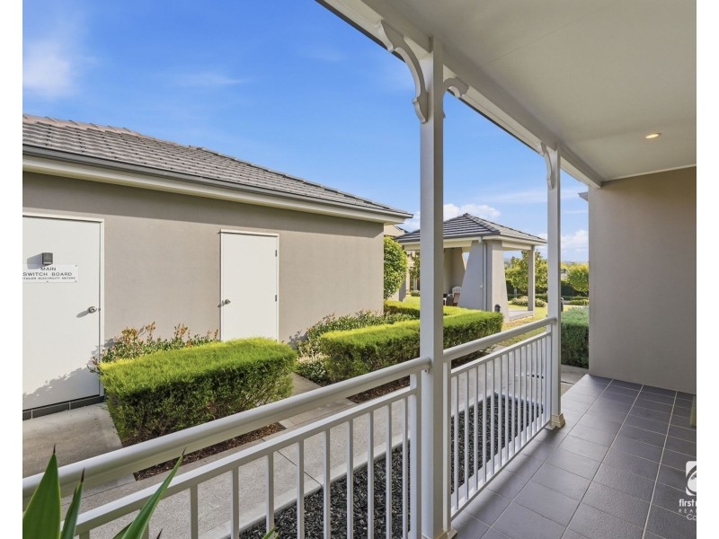 33/2 Wire Lane, Camden South NSW 2570