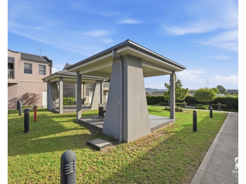 33/2 Wire Lane, Camden South NSW 2570