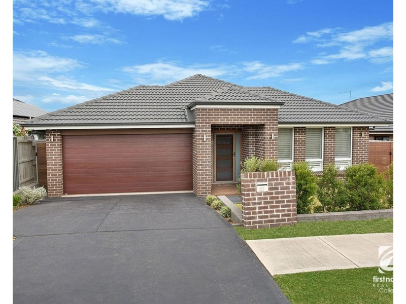27 Furlong Drive, Currans Hill NSW 2567