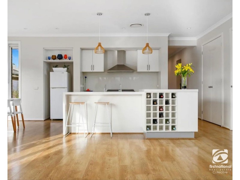 27 Furlong Drive, Currans Hill NSW 2567