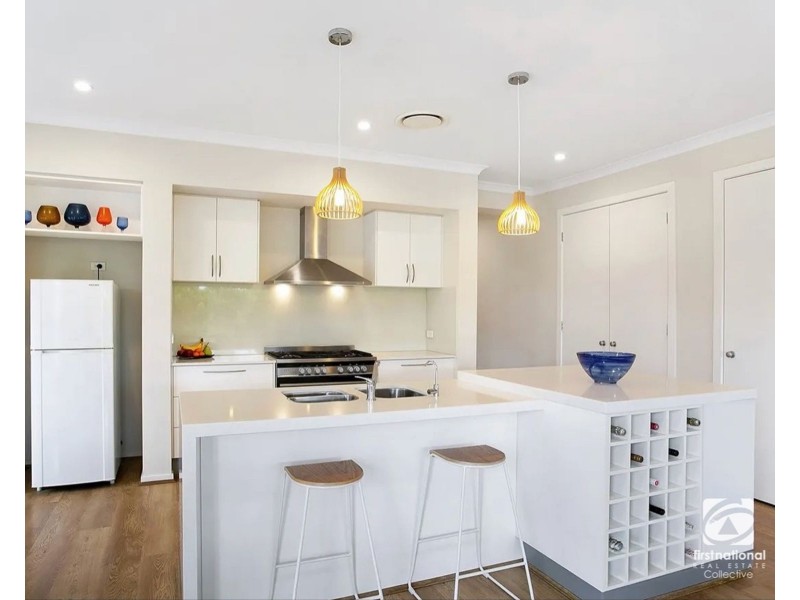 27 Furlong Drive, Currans Hill NSW 2567