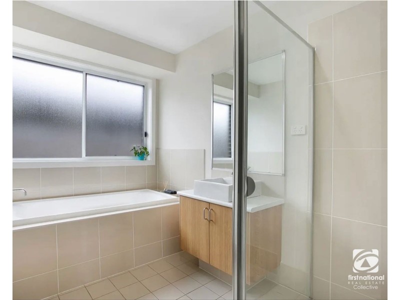 27 Furlong Drive, Currans Hill NSW 2567