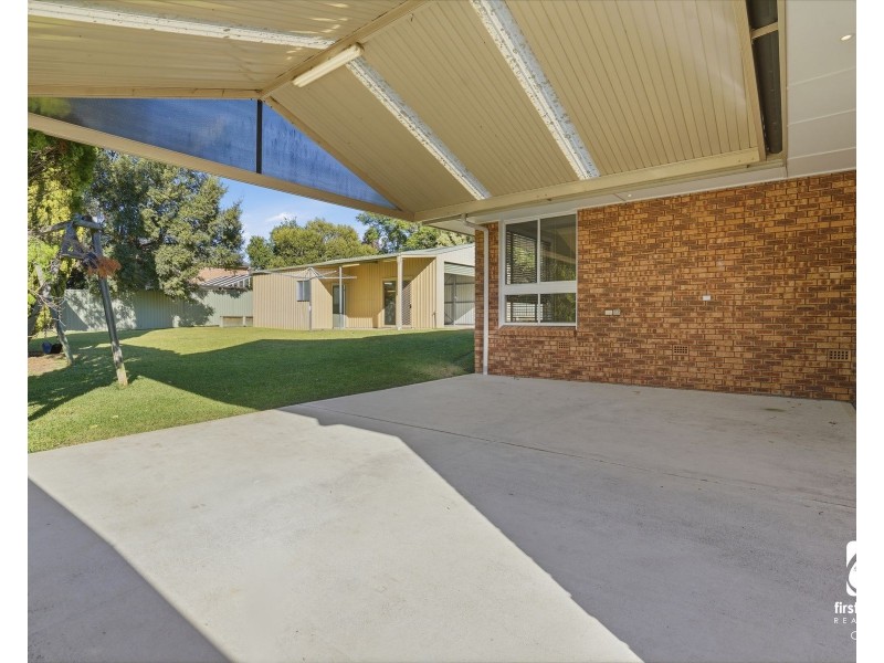 17 Griffiths Avenue, Camden South NSW 2570