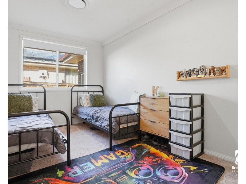 9 Moreton Bay Avenue, Spring Farm NSW 2570
