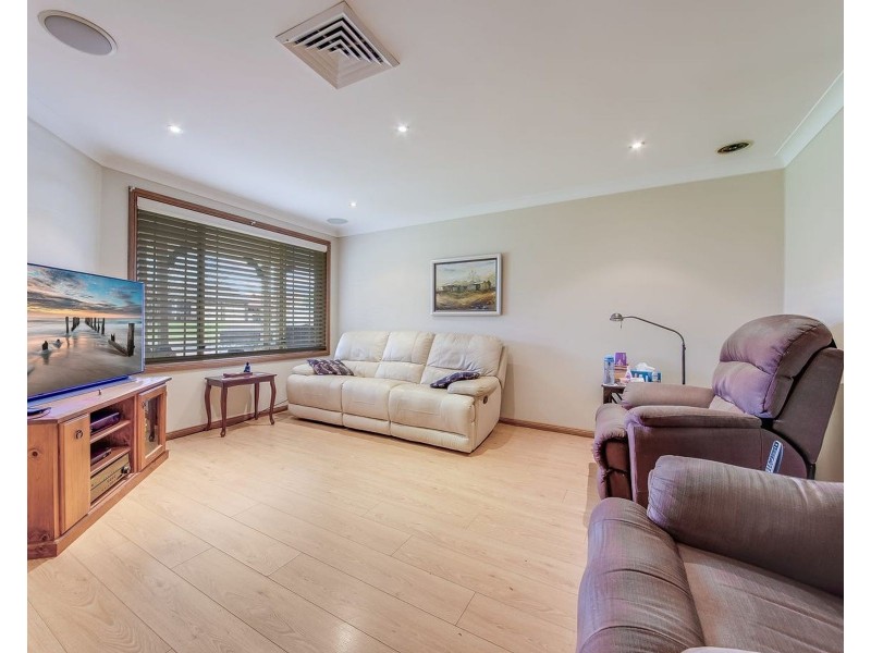 10 Scarborough Close, Narellan NSW 2567