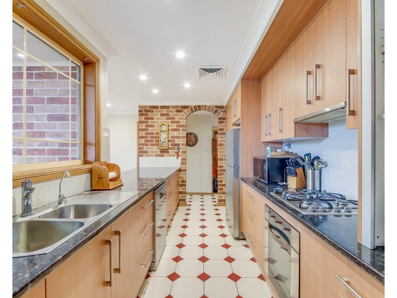 10 Scarborough Close, Narellan NSW 2567