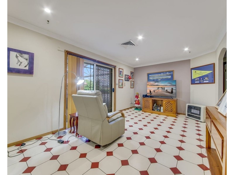 10 Scarborough Close, Narellan NSW 2567