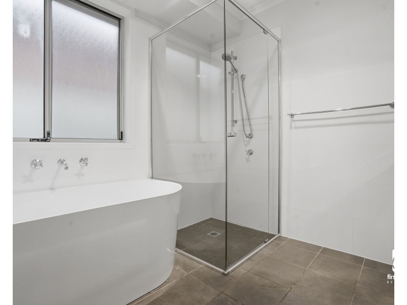46 Downes Crescent, Currans Hill NSW 2567