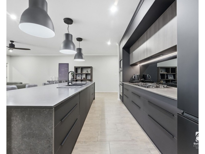 40 Cameron Circuit, Harrington Park NSW 2567