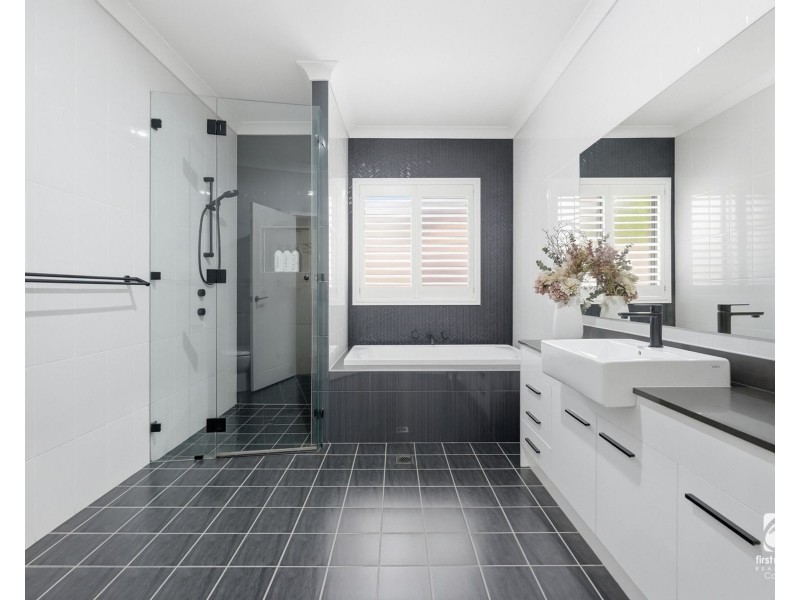 40 Cameron Circuit, Harrington Park NSW 2567