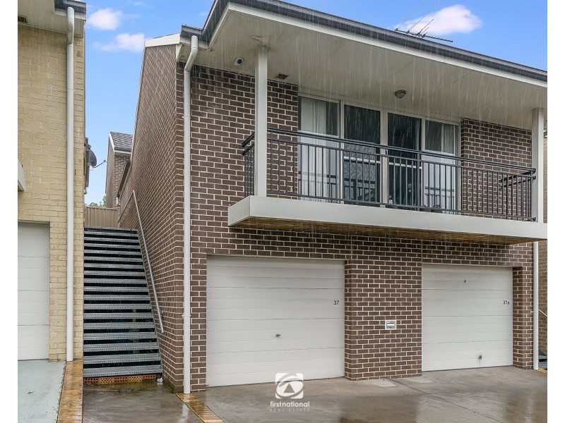 1/37  Santana road, Campbelltown NSW 2560