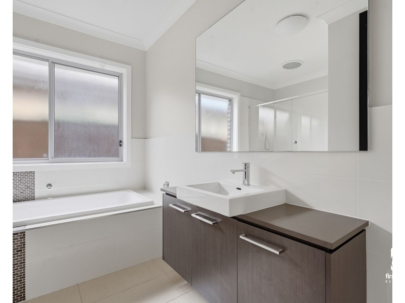 40 Corven Avenue, Elderslie NSW 2570