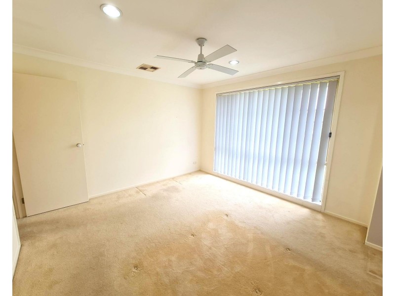 32 Watson Road, Mount Annan NSW 2567