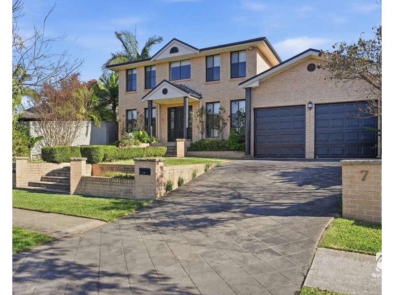 7 Glenrowan Drive, Harrington Park NSW 2567