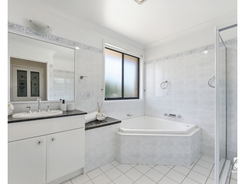 7 Glenrowan Drive, Harrington Park NSW 2567