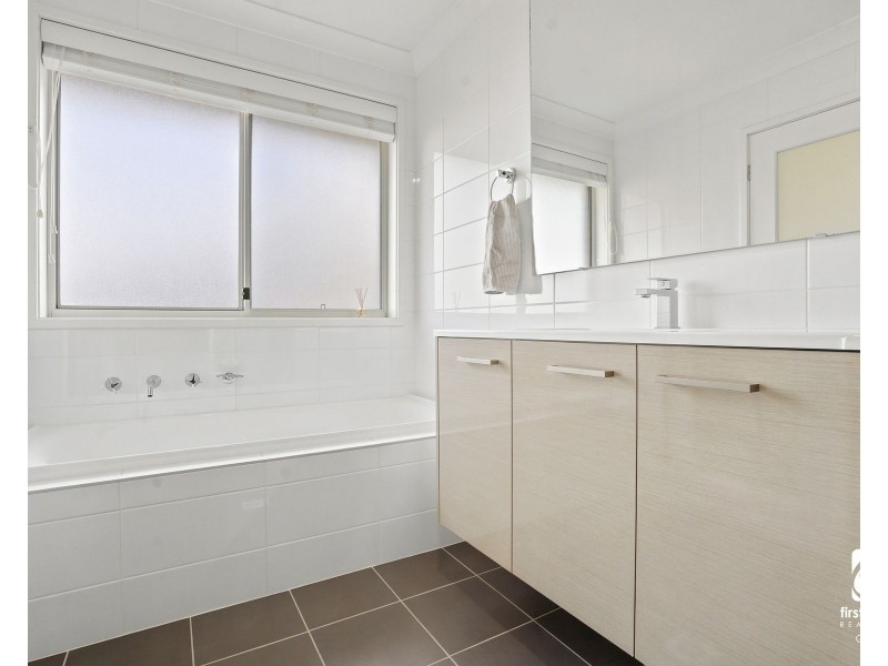 53 Donahue Circuit (Grove Estate), Harrington Park NSW 2567