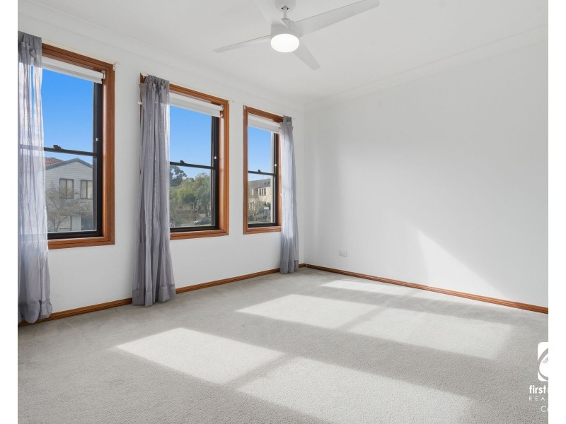 7 Reserve Circuit, Currans Hill NSW 2567