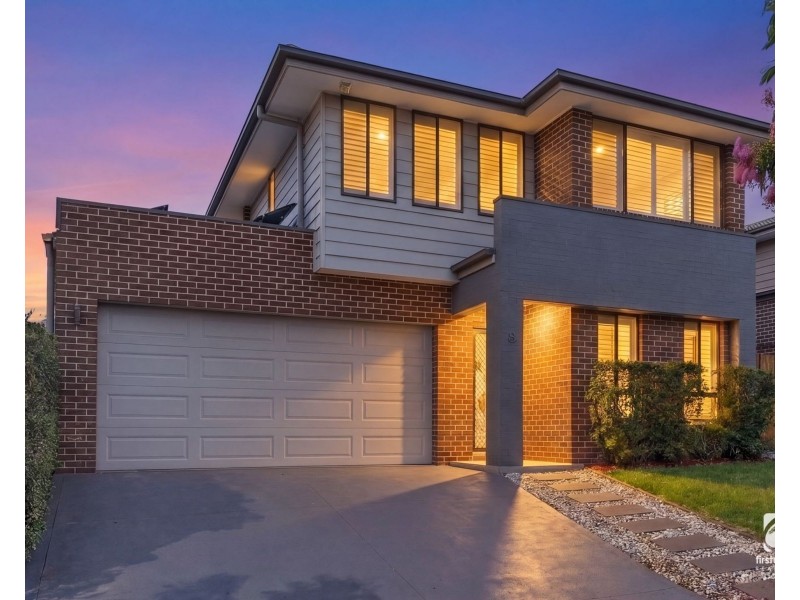 8 Higgins Avenue, Elderslie NSW 2570