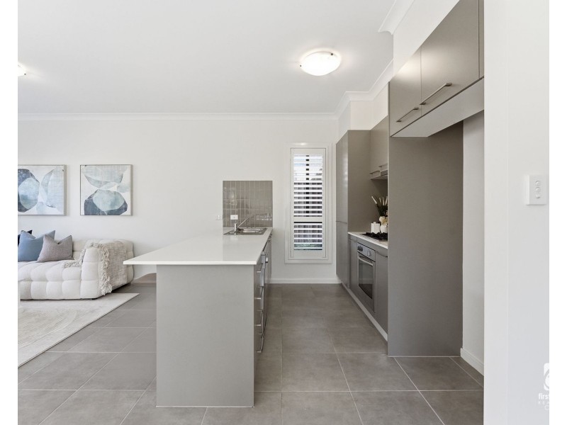 8 Higgins Avenue, Elderslie NSW 2570