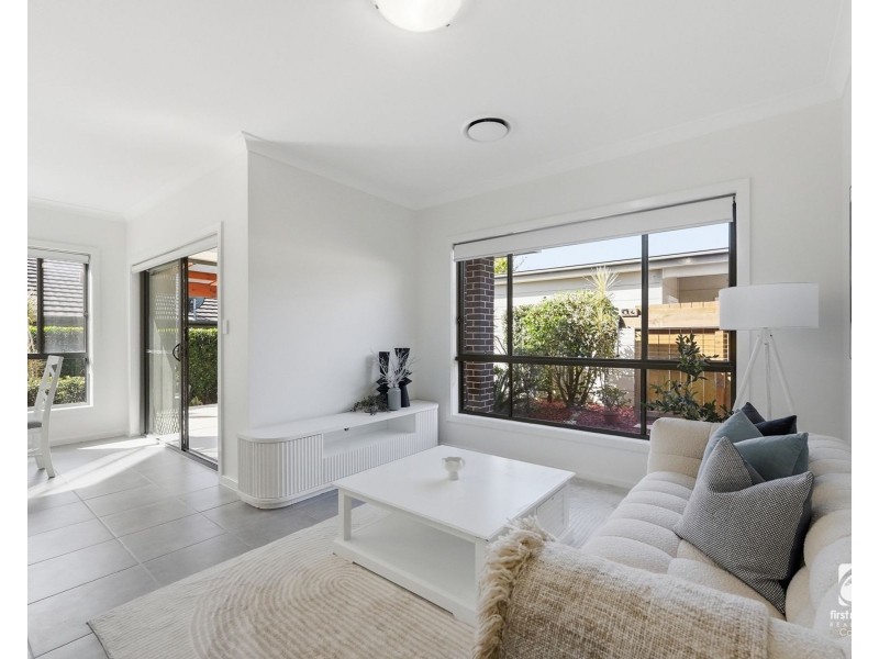 8 Higgins Avenue, Elderslie NSW 2570