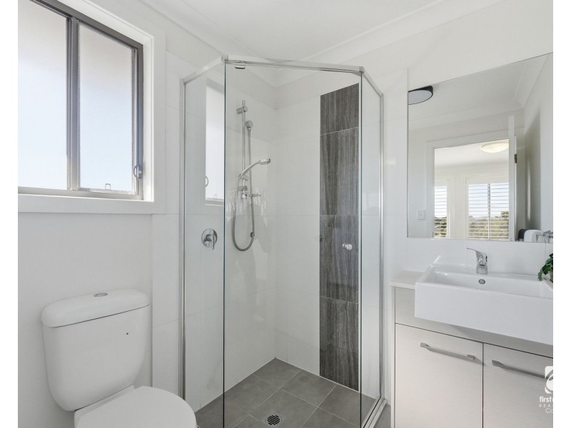 8 Higgins Avenue, Elderslie NSW 2570