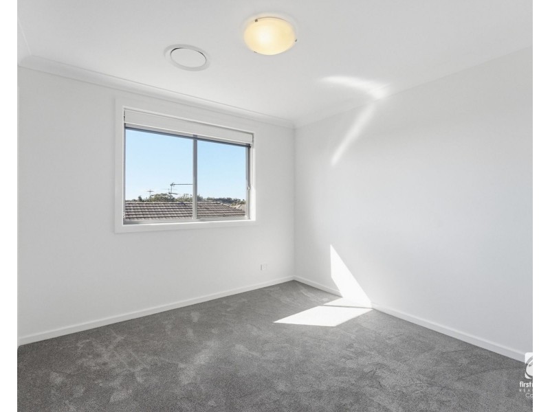8 Higgins Avenue, Elderslie NSW 2570