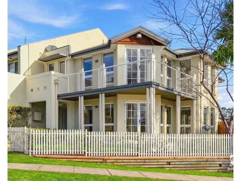 1 Gilbert Street, Elderslie NSW 2570
