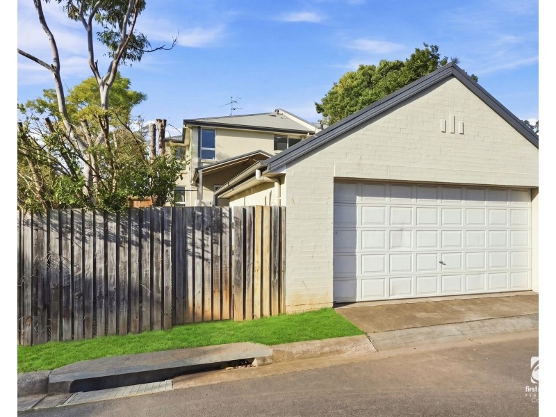 1 Gilbert Street, Elderslie NSW 2570