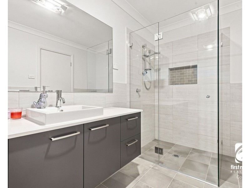 21 Entwistle Crescent, Harrington Park NSW 2567
