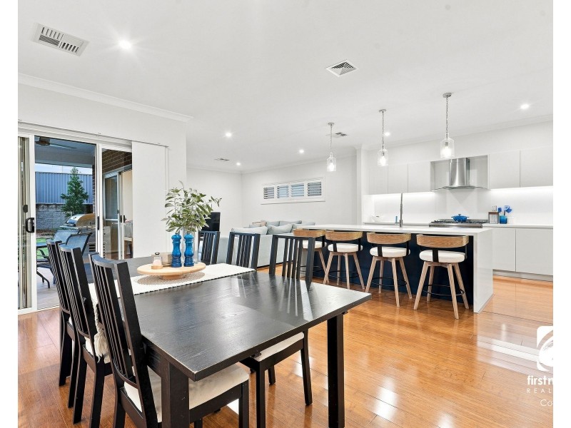 21 Entwistle Crescent, Harrington Park NSW 2567