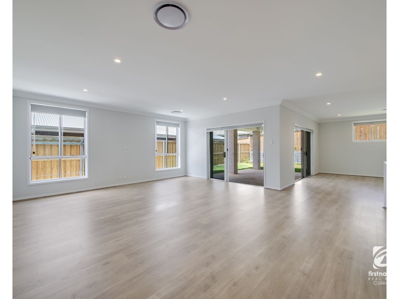 40 Doomben Street, Menangle Park NSW 2563