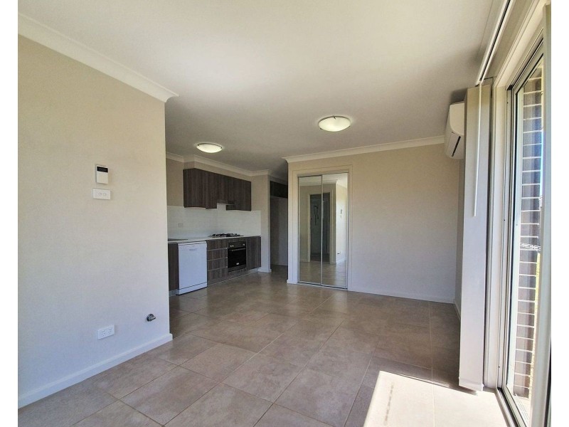 95 Spring Farm Drive, Spring Farm NSW 2570