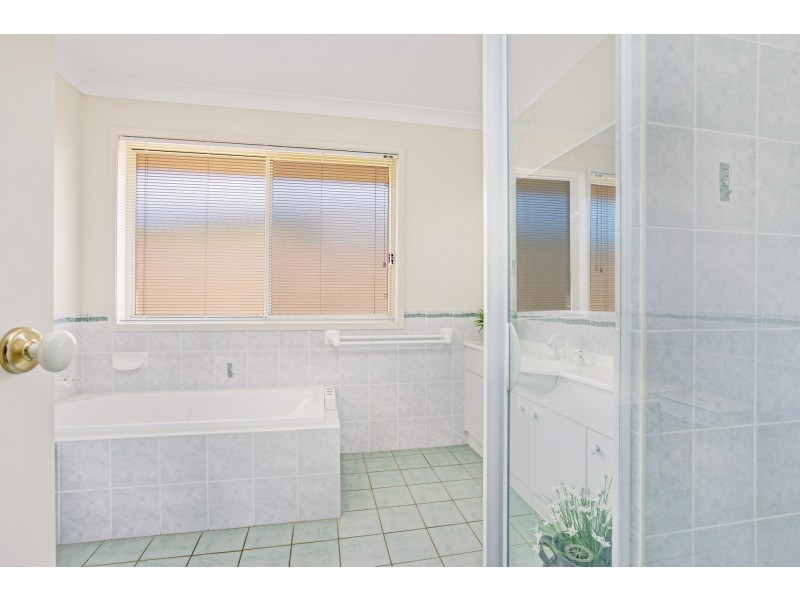 81 Streeton Drive, Metford NSW 2323