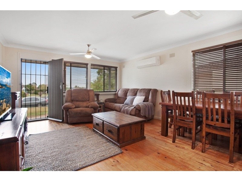 14 Greenhills Avenue, Woodberry NSW 2322