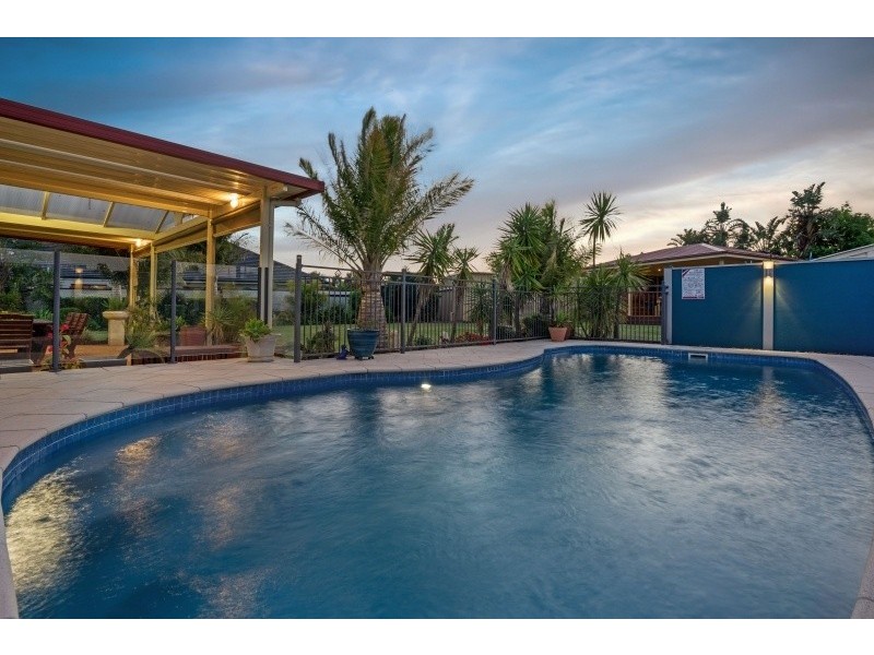 220 Somerset Drive, Thornton NSW 2322