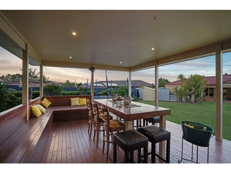 220 Somerset Drive, Thornton NSW 2322