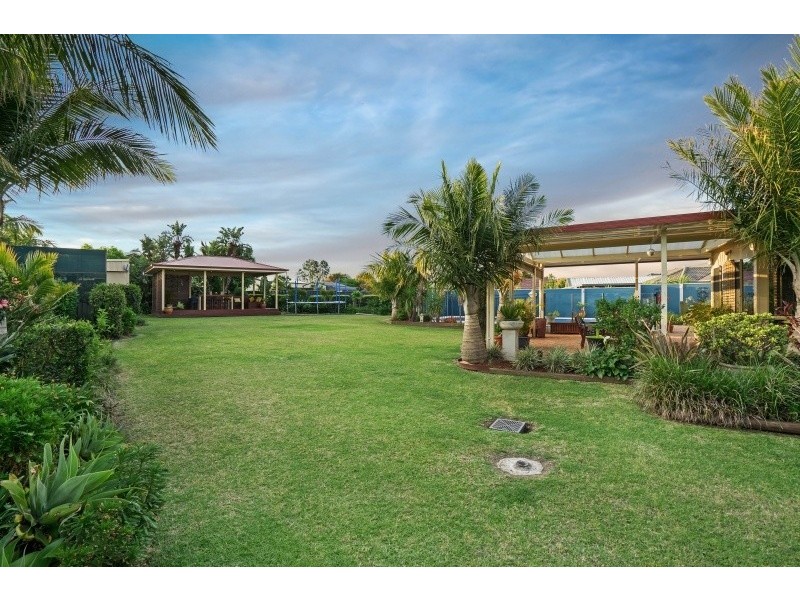 220 Somerset Drive, Thornton NSW 2322