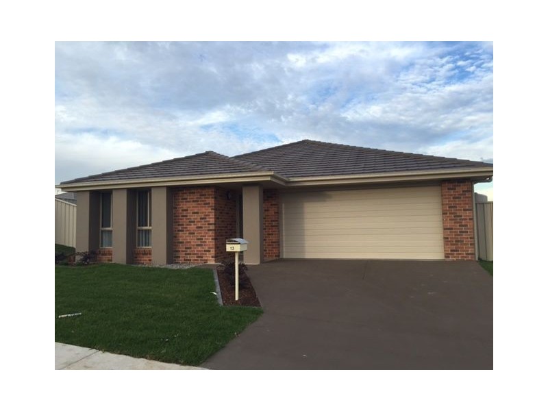 13 Harrow Street, Thornton NSW 2322