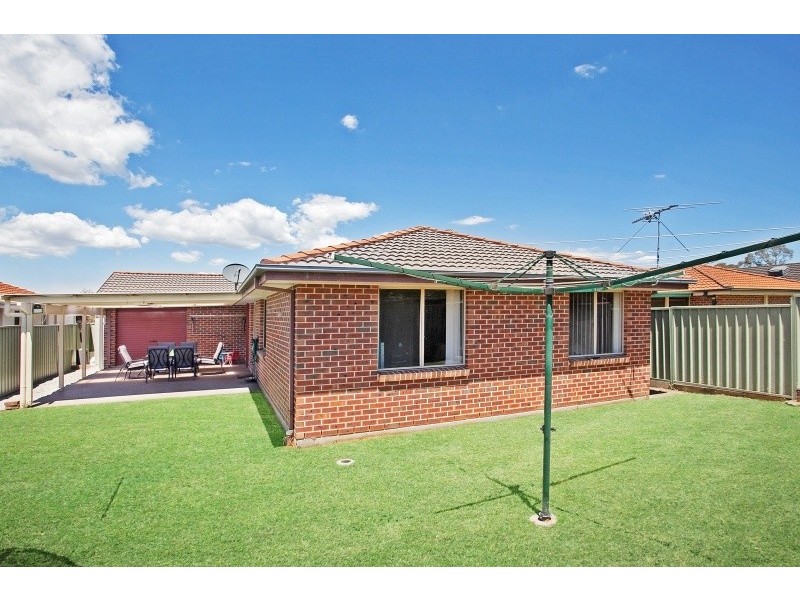 17 Rosewood Avenue, Thornton NSW 2322