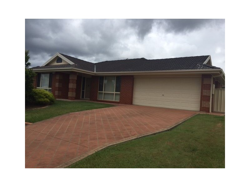12 Featherwood Place, Thornton NSW 2322