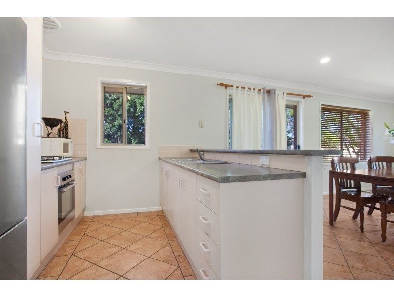 8 Dobell Place, Metford NSW 2323