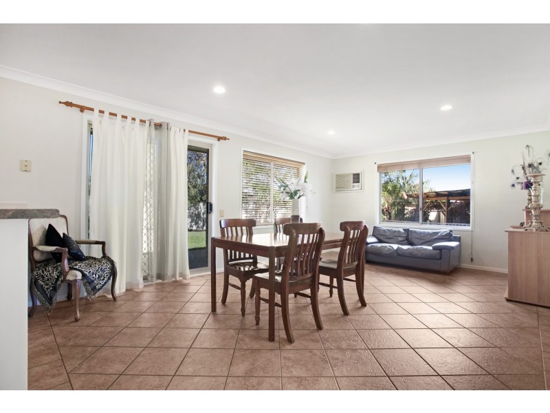 8 Dobell Place, Metford NSW 2323