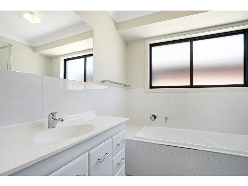 13 Andrew Court, Rutherford NSW 2320