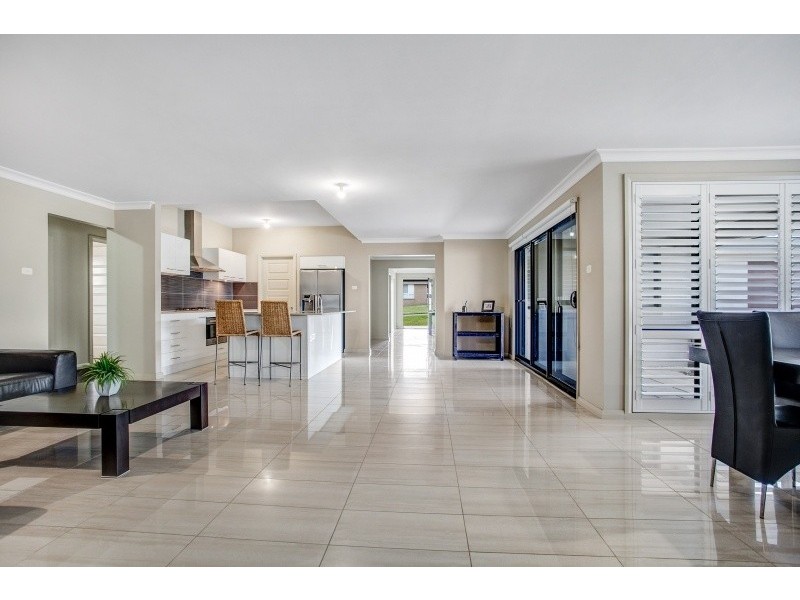 67 Jenna Drive, Raworth NSW 2321