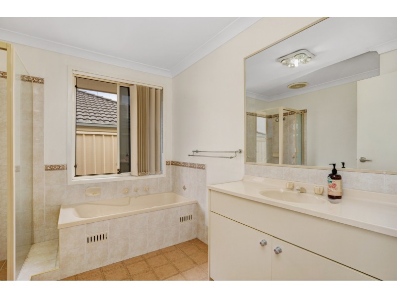 2 Brentwood Terrace, Thornton NSW 2322