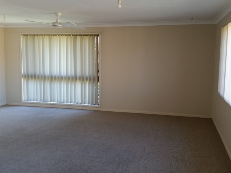 6 Barlow Close, Thornton NSW 2322