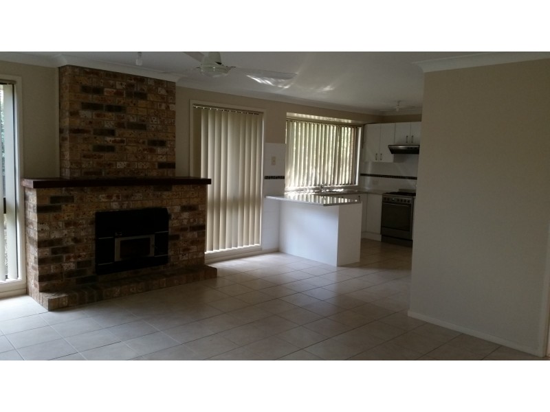 6 Barlow Close, Thornton NSW 2322
